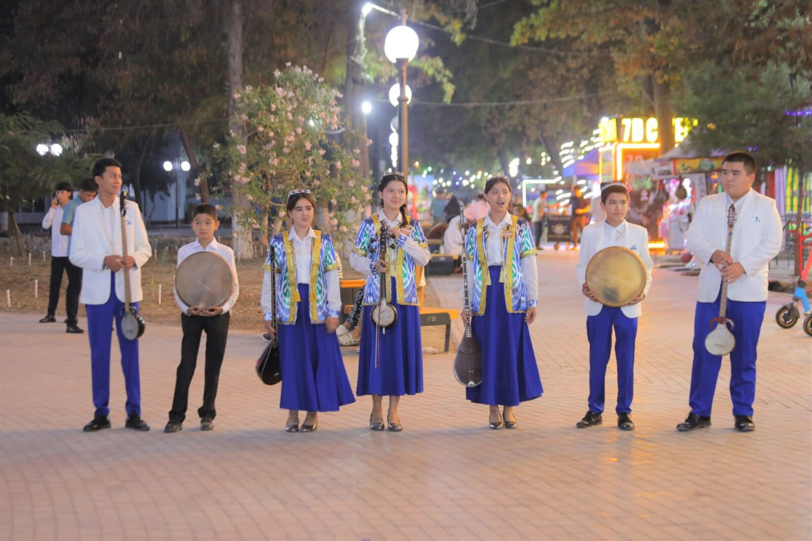 “Vatan uchun, millat uchun, xalq uchun!” shiori ostida Namangan yoshlari ijodiy mahoratini namoyish etdi